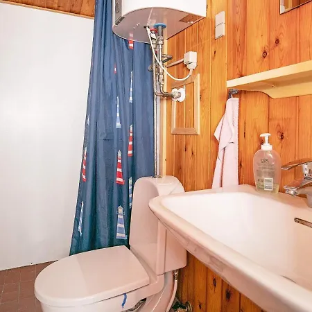 5 Person Holiday In